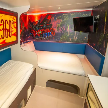 Nemesis Shark Cabin JS 4 Website 1500 X 1500