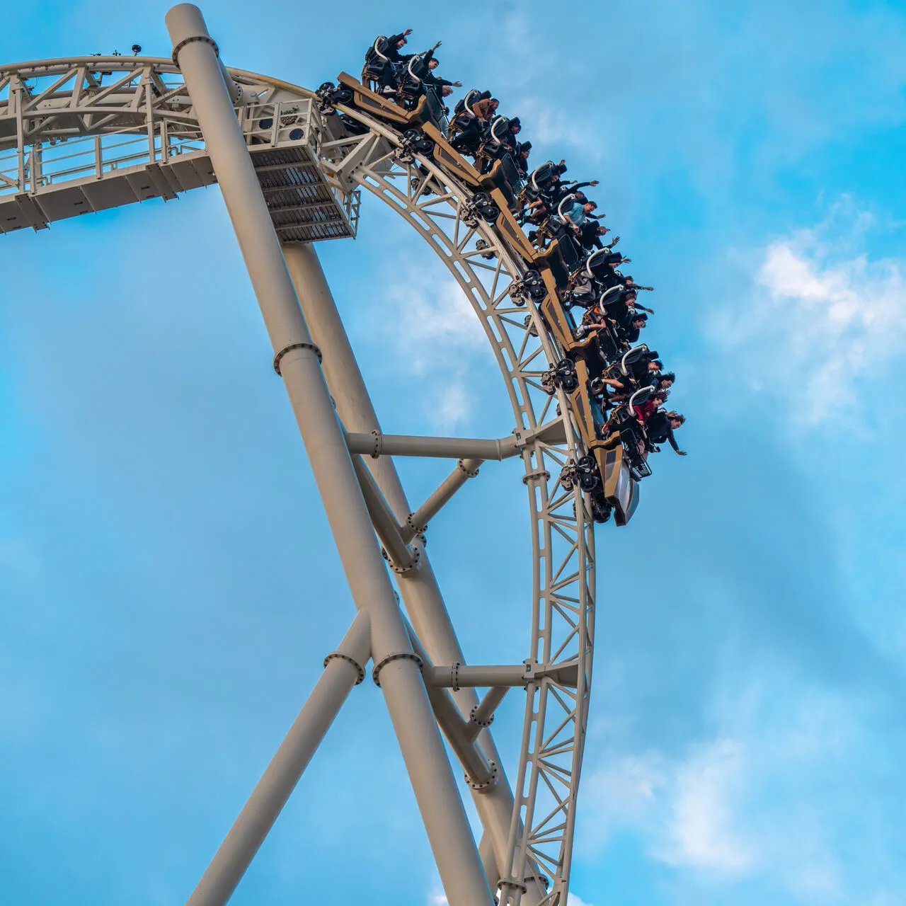 Hyperia At Thorpe Park Website 1X1